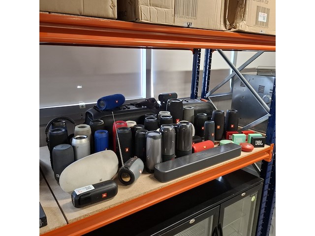 Partij bluetooth speakers, jbl - afbeelding 1 van  9