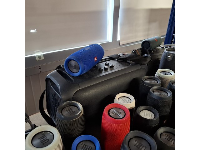 Partij bluetooth speakers, jbl - afbeelding 8 van  9