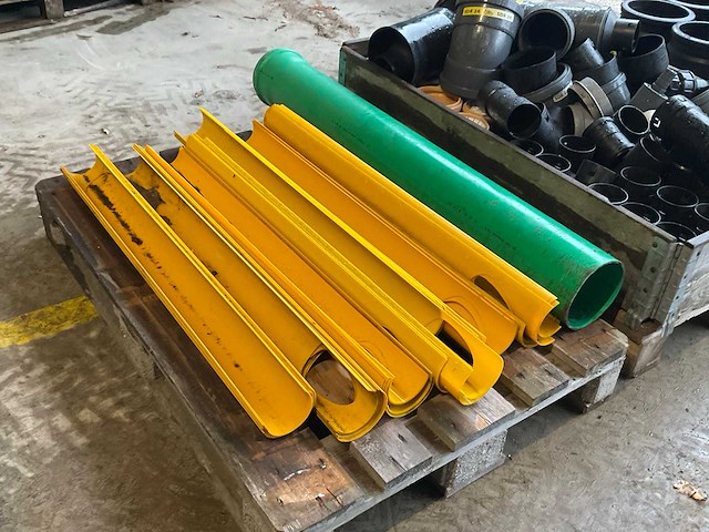 Partij bochten en koppelingen - afbeelding 2 van  10