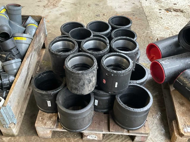 Partij bochten en koppelingen - afbeelding 5 van  10