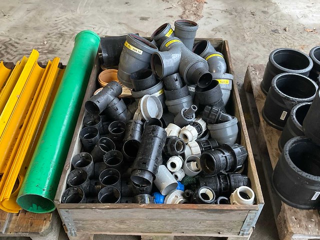 Partij bochten en koppelingen - afbeelding 8 van  10