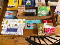 Partij boeken, journals, spellen, stationery en cadeauartikelen – diverse merken - afbeelding 4 van  7