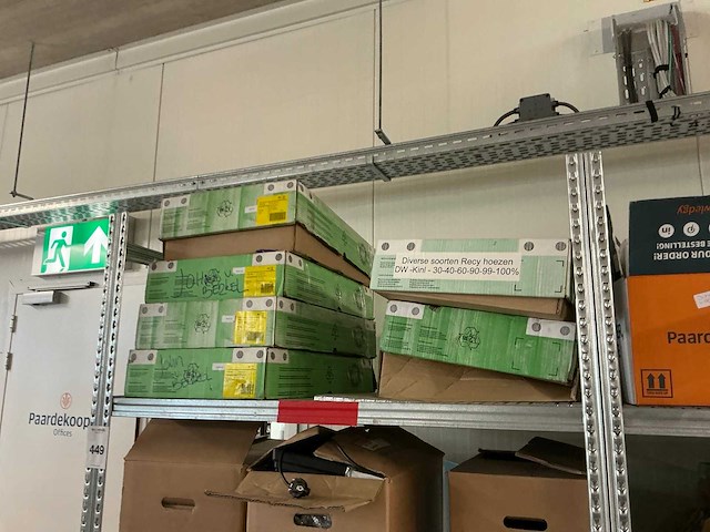 Partij boekethouders en diverse - afbeelding 2 van  16