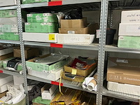 Partij boekethouders en diverse - afbeelding 7 van  16