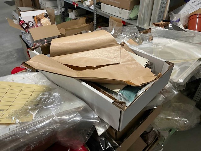 Partij boekethouders en diverse - afbeelding 10 van  16