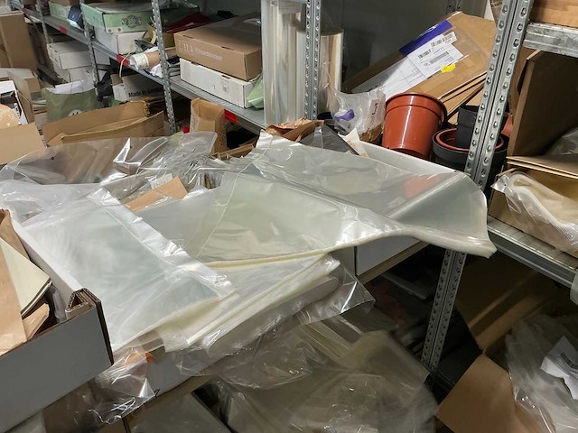 Partij boekethouders en diverse - afbeelding 11 van  16