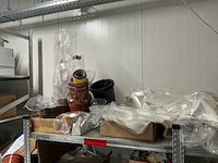 Partij boekethouders en diverse - afbeelding 12 van  16