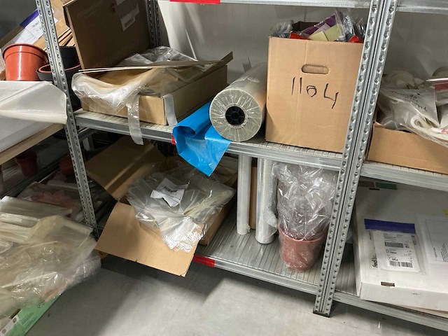 Partij boekethouders en diverse - afbeelding 13 van  16