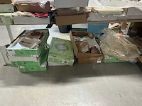 Partij boekethouders en diverse - afbeelding 16 van  16