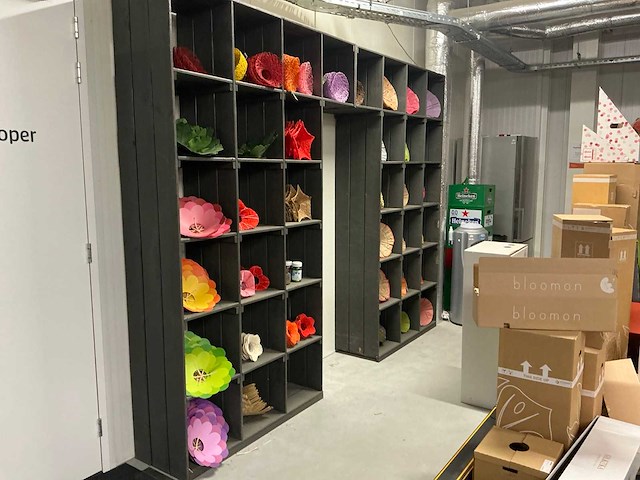 Partij boekethouders - afbeelding 12 van  21