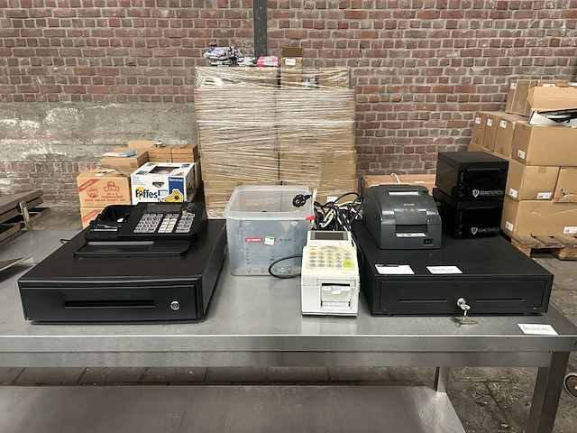 Partij bonnenprinters, kassalades, toebehoren - afbeelding 1 van  8