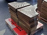 Partij boomkransen en roosters - afbeelding 4 van  9