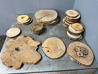 Partij boomstammen bijzettafels en decoratie - afbeelding 20 van  30