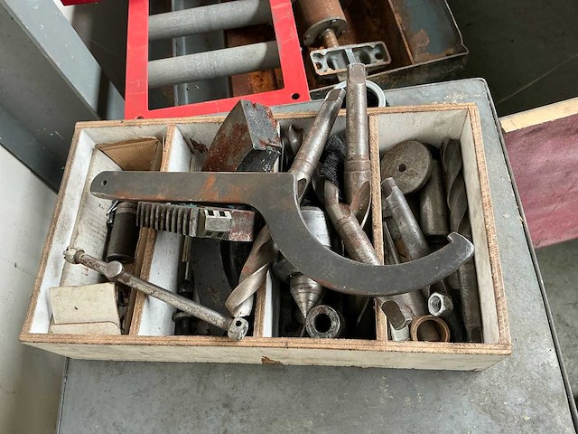Partij boor- / freesgereedschap - afbeelding 1 van  6