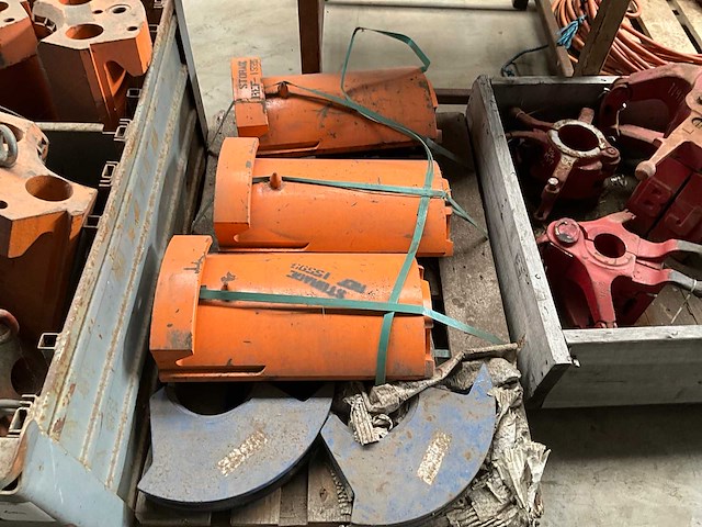 Partij boor onderdelen "pallet with bushings" - afbeelding 5 van  5