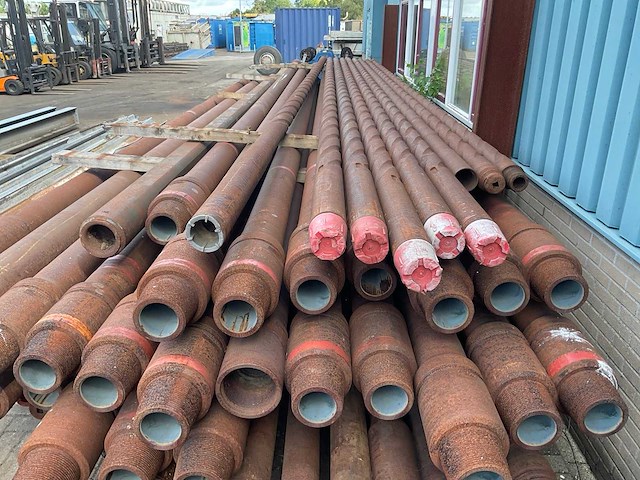 Partij boorbuizen - "drillpipe, dc’s and kelly pipe" - afbeelding 4 van  6