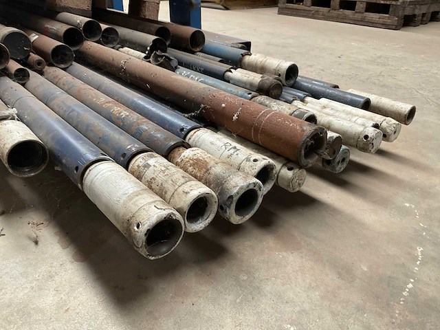 Partij boorbuizen kleine diameter "mud motors" - afbeelding 5 van  6
