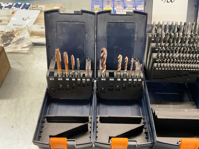 Partij boorgereedschap - afbeelding 2 van  7