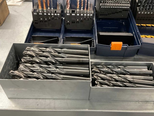 Partij boorgereedschap - afbeelding 7 van  7