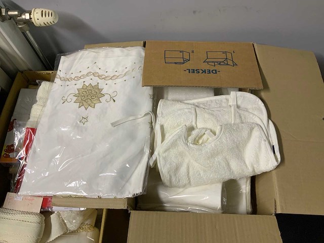 Partij borduurbenodigdheden - afbeelding 7 van  8