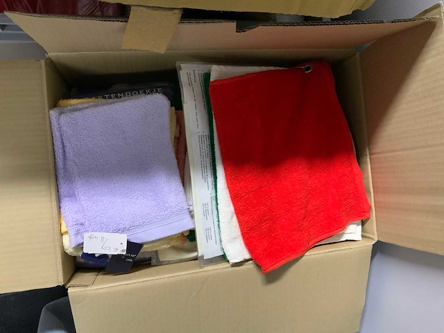 Partij borduurbenodigdheden - afbeelding 8 van  8