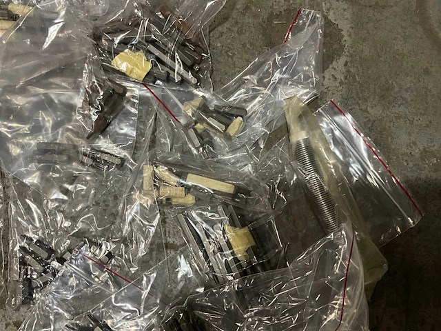 Partij boren, bitsets en krachtdoppen - afbeelding 12 van  12