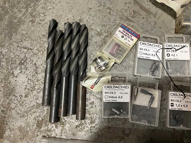Partij boren, bitsets en krachtdoppen - afbeelding 9 van  12