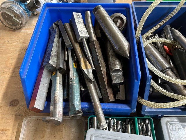 Partij boren en freesgereedschap - afbeelding 2 van  5