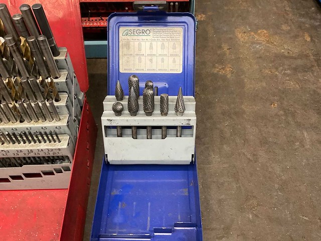 Partij boren en frezen - afbeelding 4 van  6