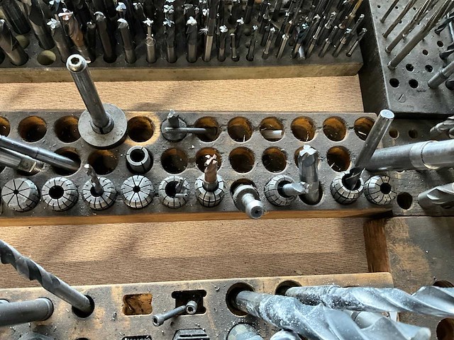 Partij boren en frezen - afbeelding 4 van  16