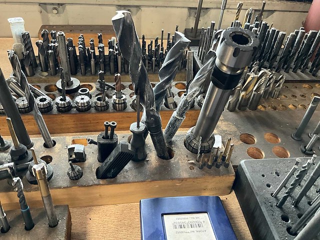 Partij boren en frezen - afbeelding 7 van  16