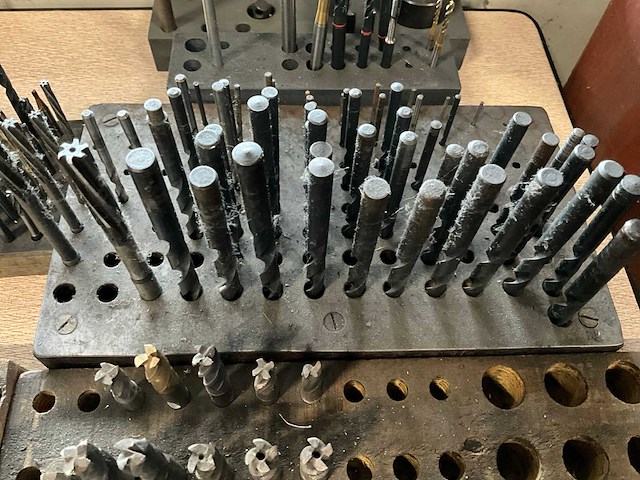 Partij boren en frezen - afbeelding 14 van  16