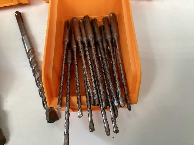 Partij boren sds en normale bits, boren en beitels - afbeelding 5 van  7
