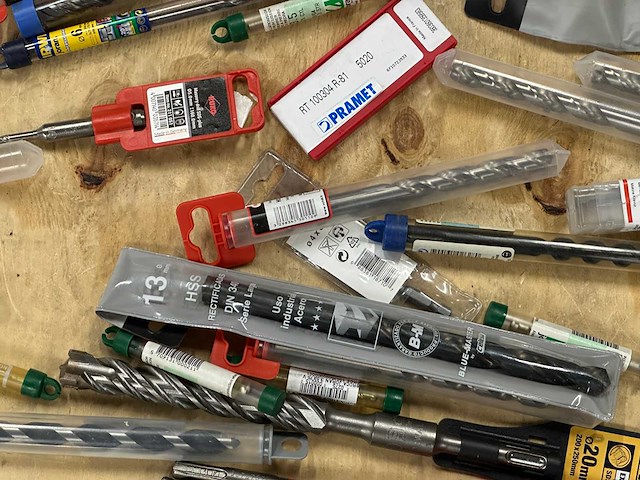 Partij boren & snijgereedschap - afbeelding 9 van  11