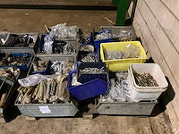 Partij borgveren en pennen - afbeelding 1 van  8