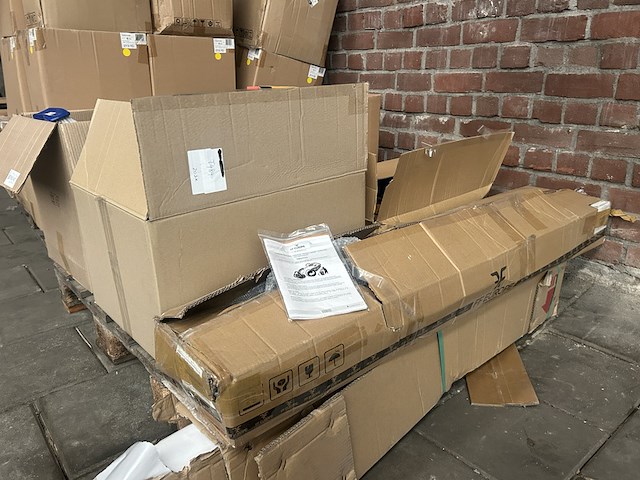 Partij borstels, schoenaccessoires en diversen - afbeelding 3 van  11