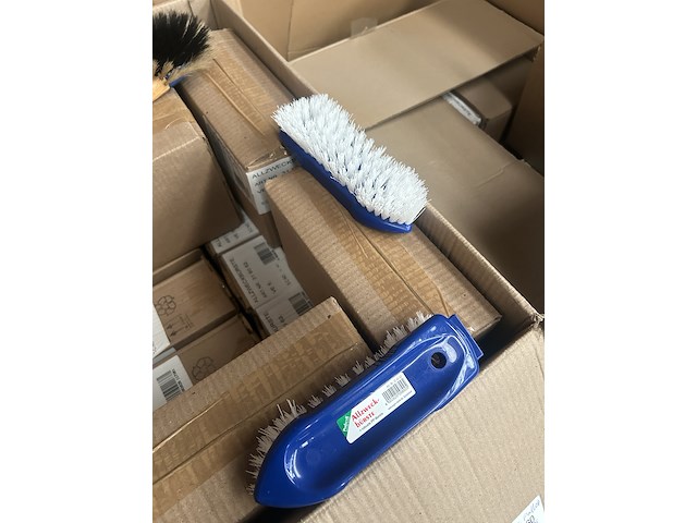 Partij borstels, schoenaccessoires en diversen - afbeelding 7 van  11