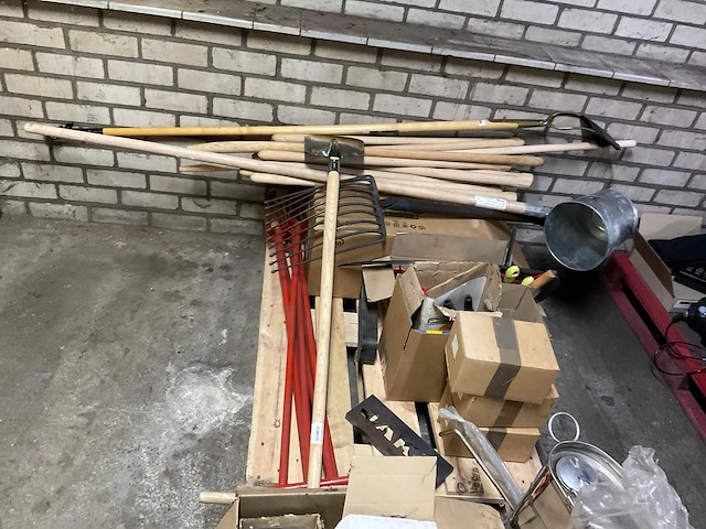 Partij bos- en tuingereedschap - afbeelding 2 van  7