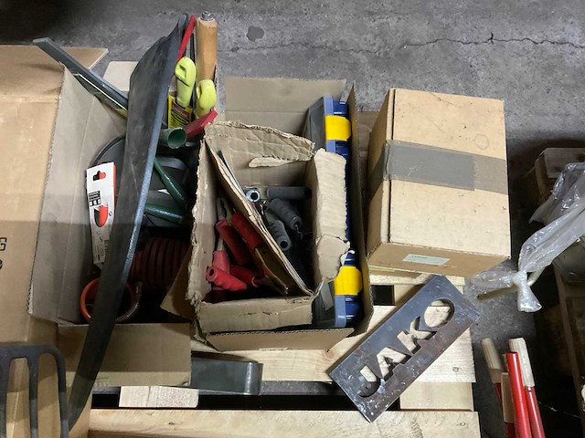 Partij bos- en tuingereedschap - afbeelding 3 van  7