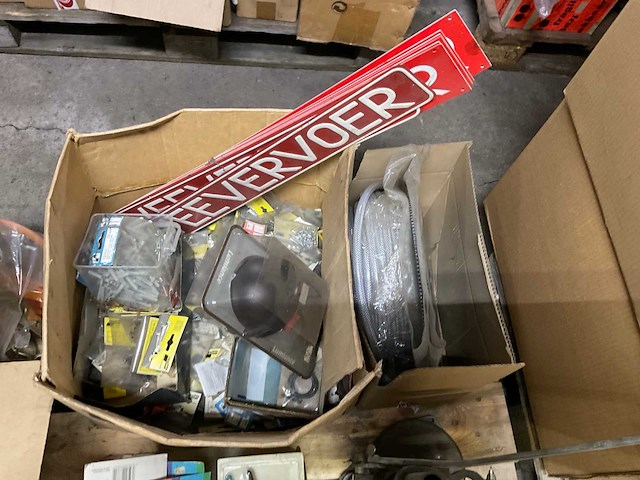 Partij bos- en tuingereedschap - afbeelding 6 van  7