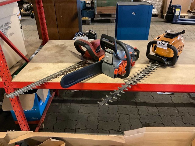 Partij bos- en tuingereedschap - afbeelding 1 van  4