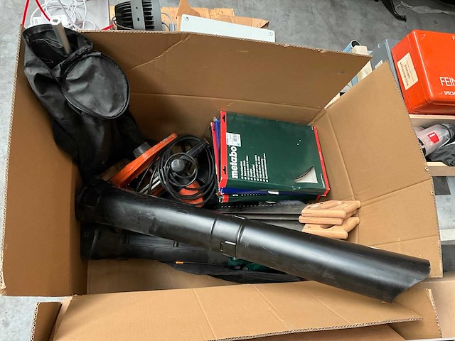 Partij bos- en tuingereedschap - afbeelding 1 van  8