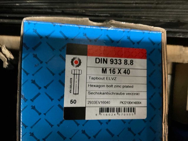 Partij bouten en moeren - afbeelding 9 van  13