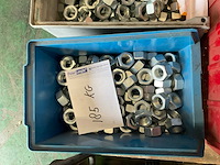 Partij bouten en moeren - afbeelding 4 van  8