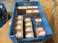 Partij bouten en moeren - afbeelding 1 van  11