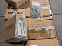 Partij bouten en moeren - afbeelding 2 van  8