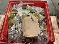 Partij bouten en ringen - afbeelding 1 van  3