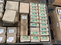 Partij bouten met moeren (1200x) - afbeelding 5 van  7