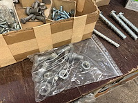 Partij bouten, moeren en ringen - afbeelding 11 van  11