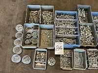 Partij bouten, moeren en schroeven - afbeelding 2 van  3